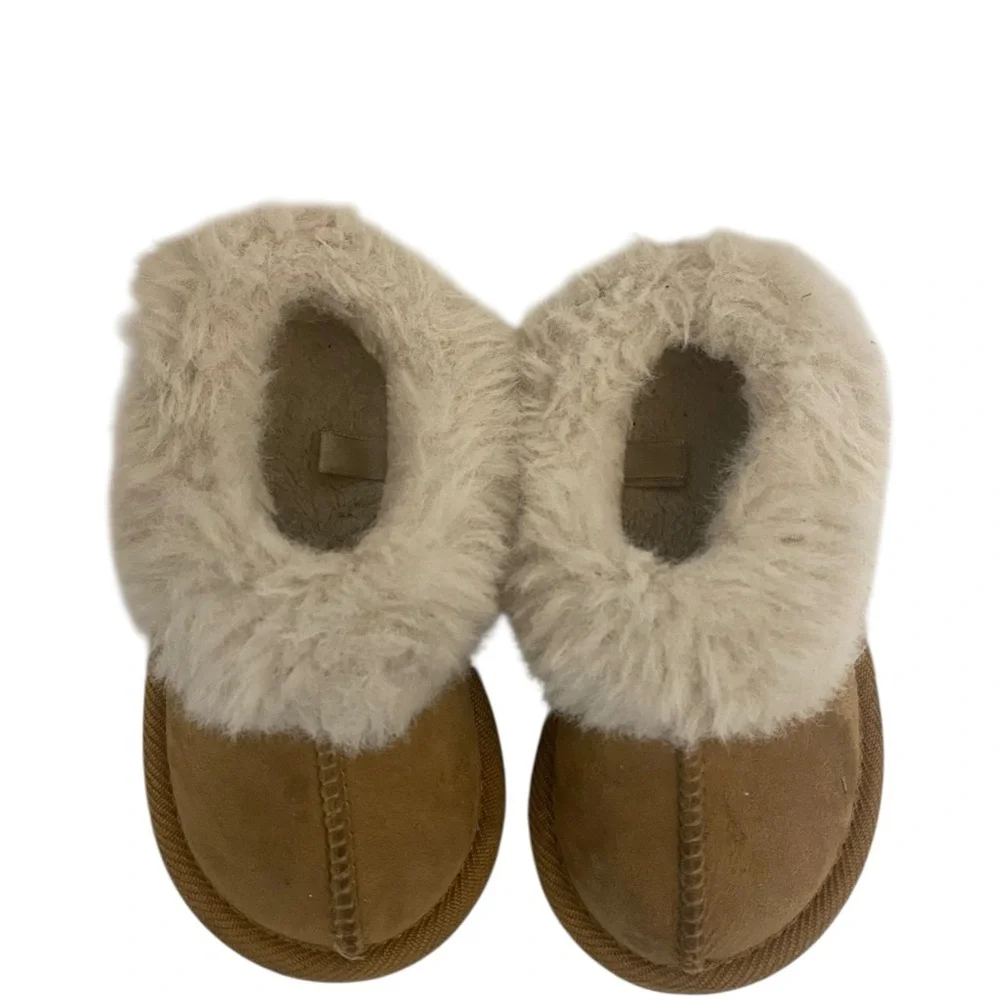 Target Toddler Tan Faux Suede & Fur Sherpa Lining  Slippers shoes Spring Snow